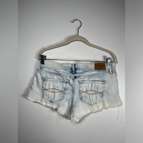 Abercrombie & Fitch Y2K acid light wash short shorts size 2 fray hem low rise - Picture 4 of 4